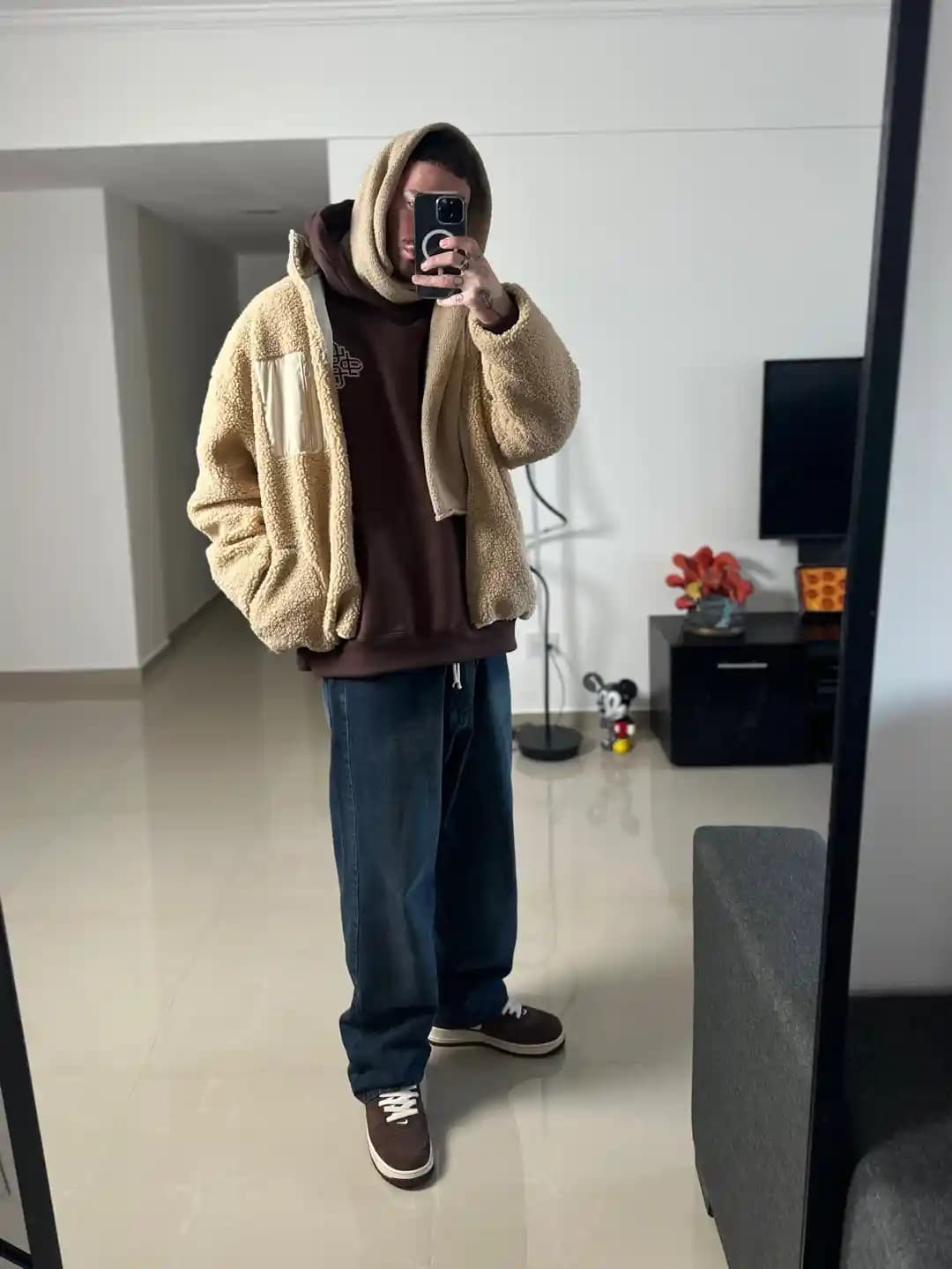 Look similar